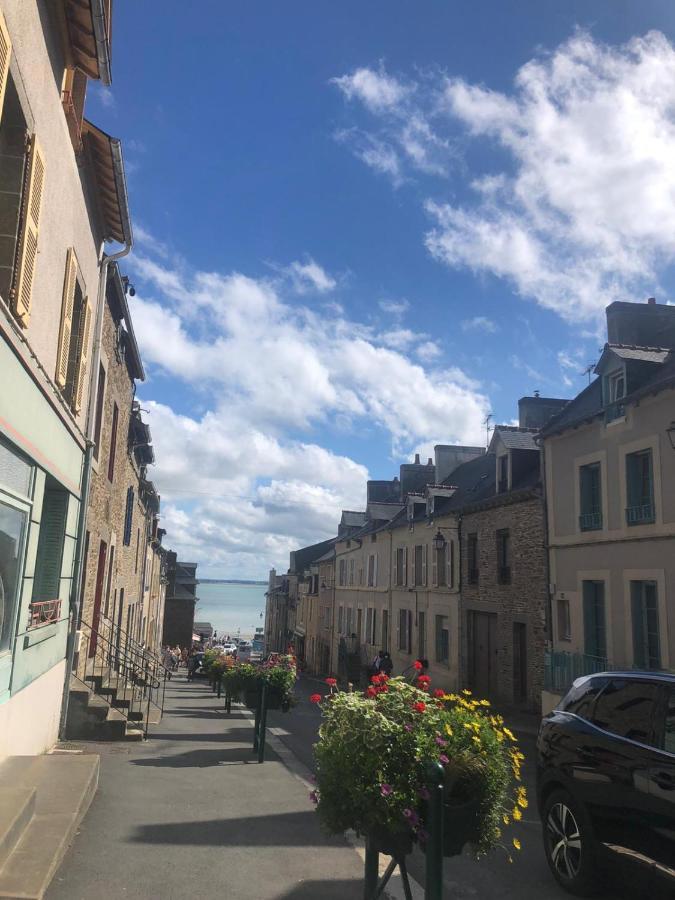 Appartement Rue Georges V - Port De La Houle Cancale Buitenkant foto