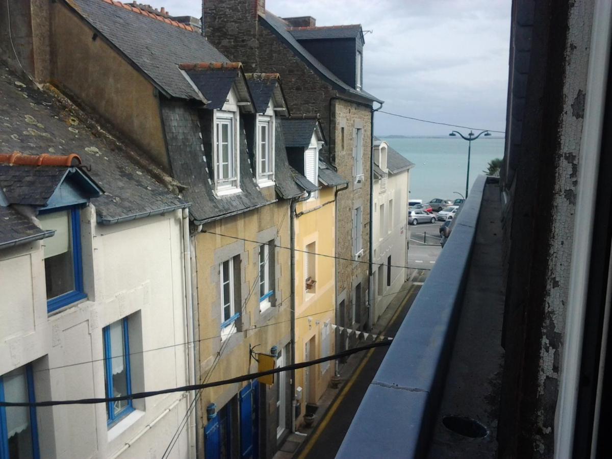 Appartement Rue Georges V - Port De La Houle Cancale Buitenkant foto